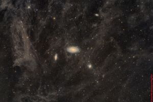 M81 Gruppe (Messier81 & Messier 82) Sternbild Großer Bär • Entfernung ca. 12 Mio. Lichtjahre | Aufnahme: B.M. / teilweise R.S. • Doerffel Sternwarte©