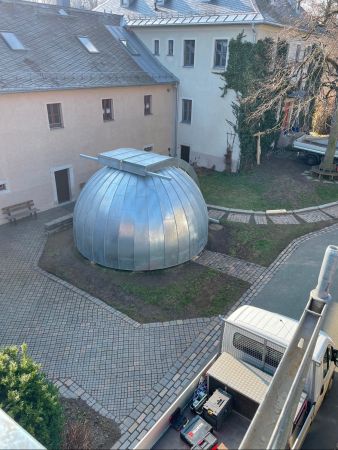 kuppel ist ausgepackt kuppel ist ausgepackt