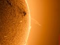 Protuberanz Ausbruch auf der W-Seite am 03.04.2025 ca. 13Uhr • Aufnahme B.M. | Teleskop: ST 130/910 LS130MT Ha B3400 • Doerffel Sternwarte©