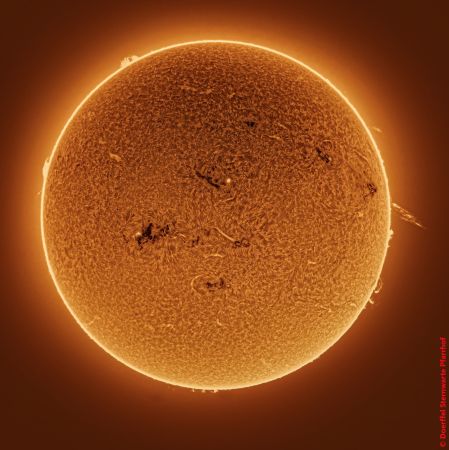Überblick Sonne am 03.04.2025 • Aufnahme B.M. | Teleskop: ST 130/910 LS130MT Ha B3400 • Doerffel Sternwarte© Überblick Sonne am 03.04.2025 • Aufnahme B.M. | Teleskop: ST 130/910 LS130MT Ha B3400 • Doerffel Sternwarte©
