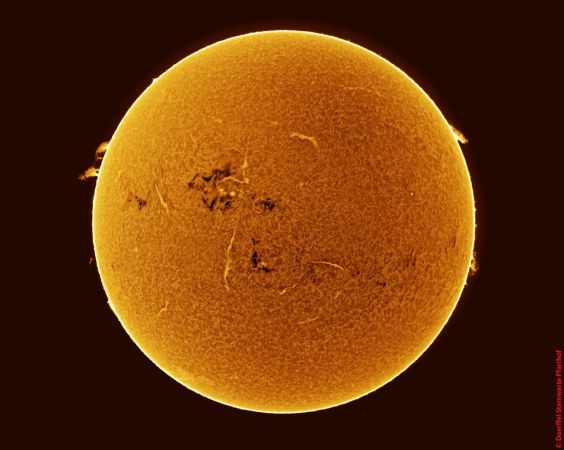 Sonne 31.05.2025  • Aufnahme B.M. | Teleskop: ST 130/910 LS130MT Ha B3400 • Doerffel Sternwarte© Sonne 31.05.2025  • Aufnahme B.M. | Teleskop: ST 130/910 LS130MT Ha B3400 • Doerffel Sternwarte©
